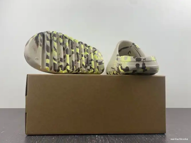 Adidas Yeezy Slide FZ5899 0517